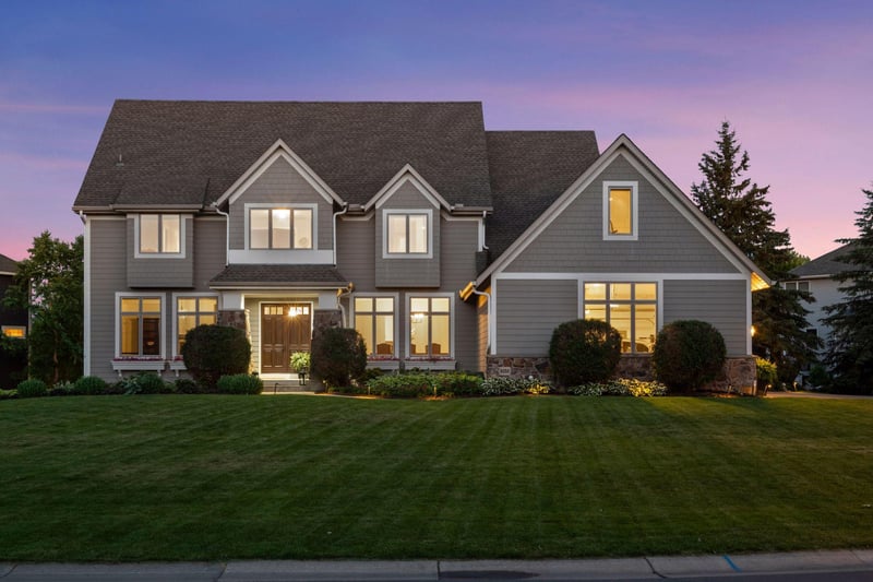 8255 Kelzer Pond Dr, Victoria, MN 55386