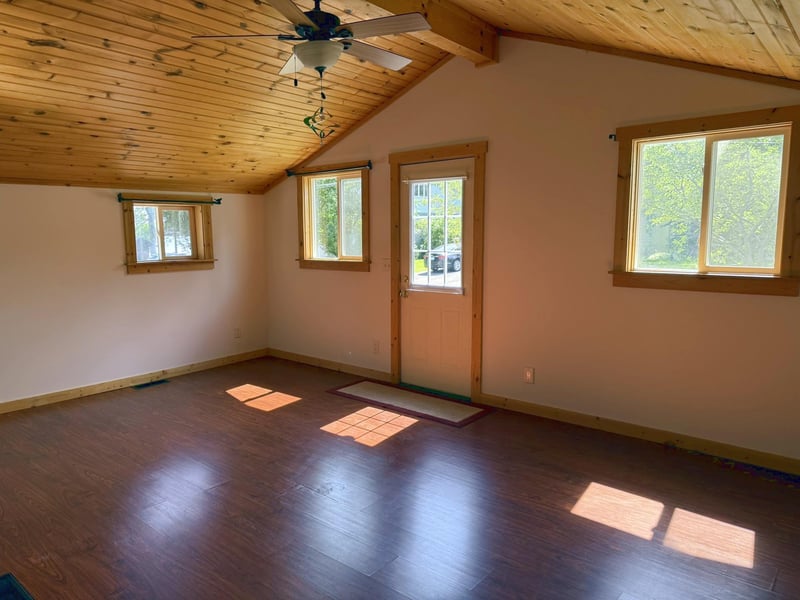 2161 Cardinal Ln, Mound, MN 55364