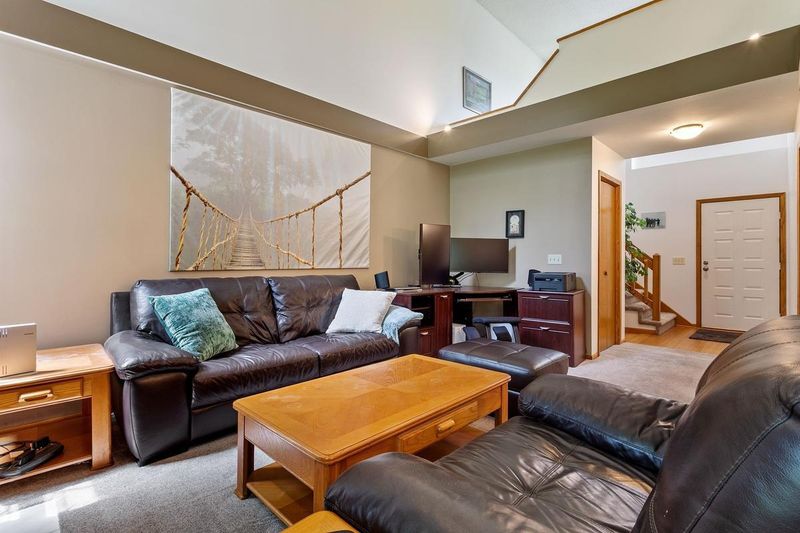 16503 Biscayne Blvd, Eden Prairie, MN 55347
