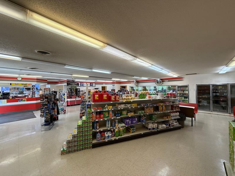 216 County Road 17 E, Comfrey, MN 56019