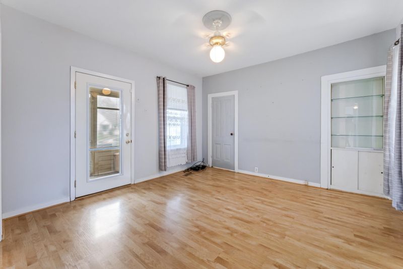 821 W 5th St, Winona, MN 55987