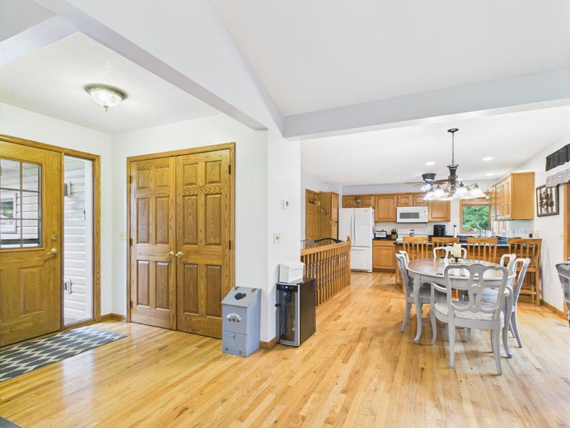 8253 Saint Croix Trl, North Branch, MN 55056