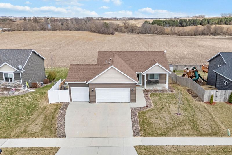 907 7th Ave, Wanamingo, MN 55983