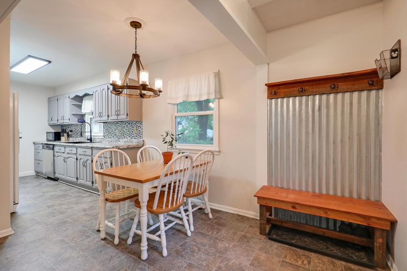 16725 Anna Trl SE, Prior Lake, MN 55372