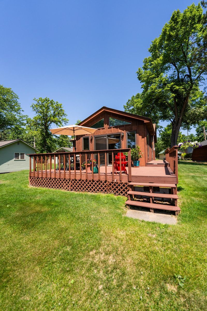 37247 Twin Bay Dr, Crosslake, MN 56442