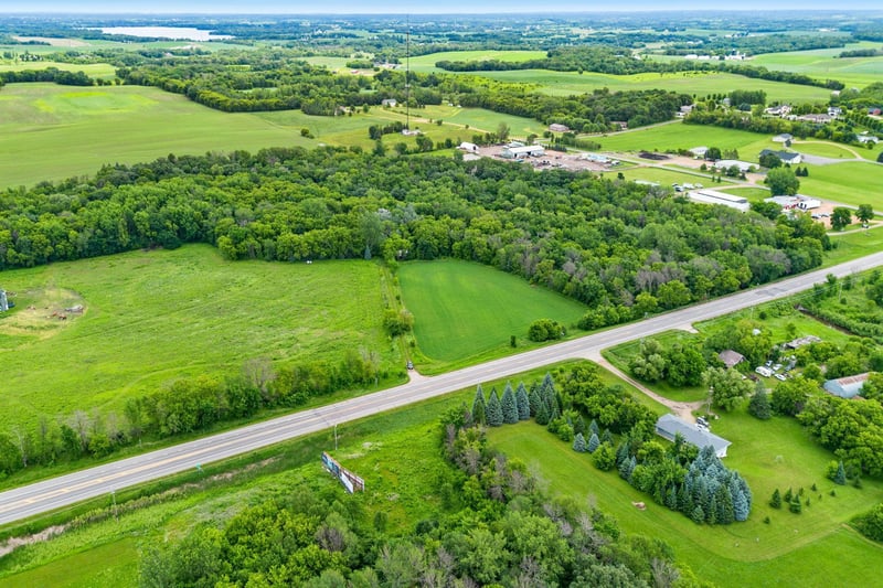 890 W 280th St, New Prague, MN 56071
