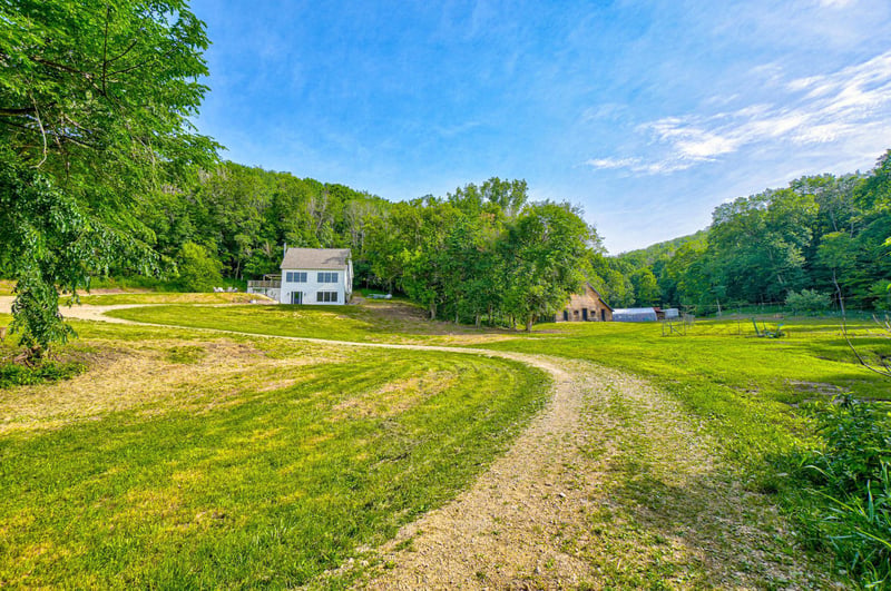 N4002 Homes Ln, Arkansaw, WI 54721