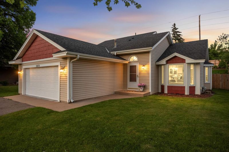 3872 Westbury Ln, Eagan, MN 55123