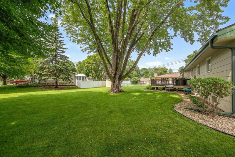 124 Willow Dr SW, Saint Michael, MN 55376