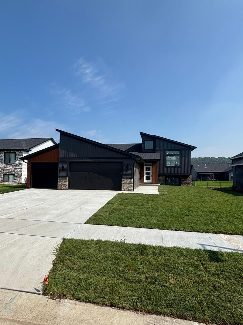 3676 Meadow Sage Ct SE, Rochester, MN 55904
