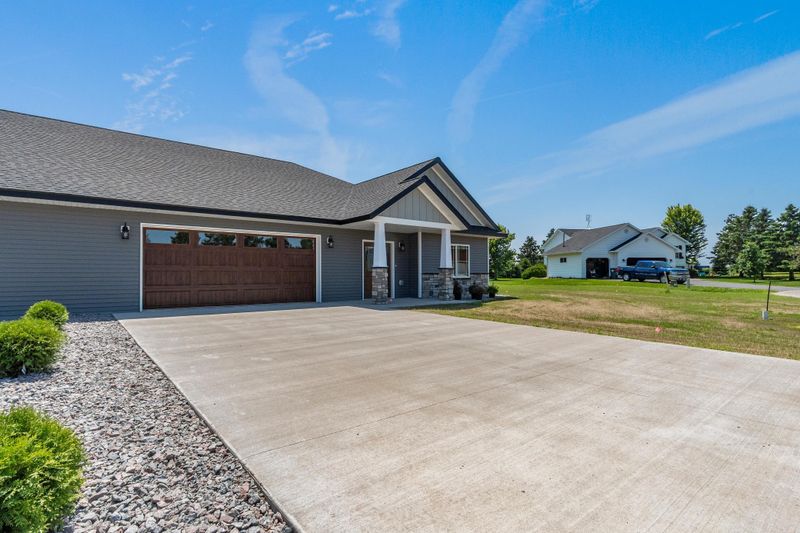 607 W Colfax St, Parkers Prairie, MN 56361