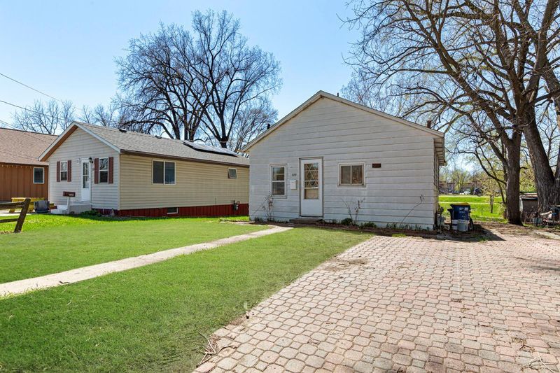 522 Hulett Ave, Faribault, MN 55021