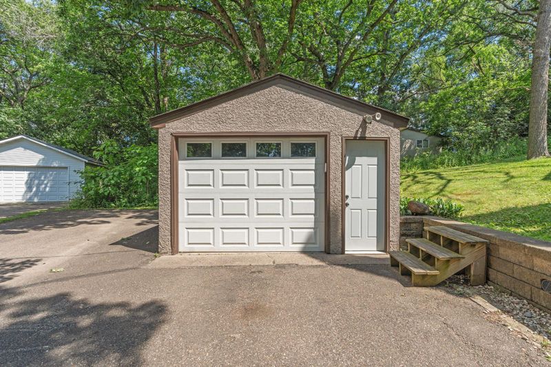 325 Stanley Ave, South Saint Paul, MN 55075