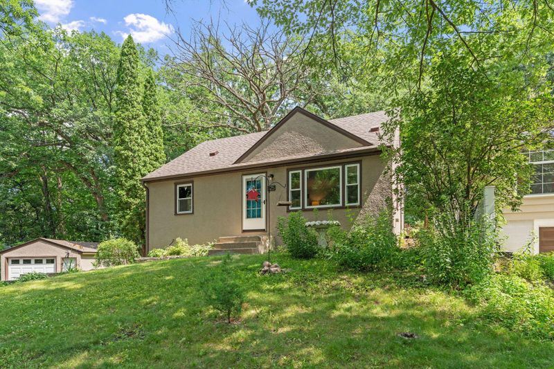 325 Stanley Ave, South Saint Paul, MN 55075