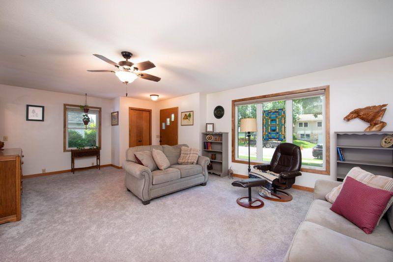 1704 Fair St, Mankato, MN 56001