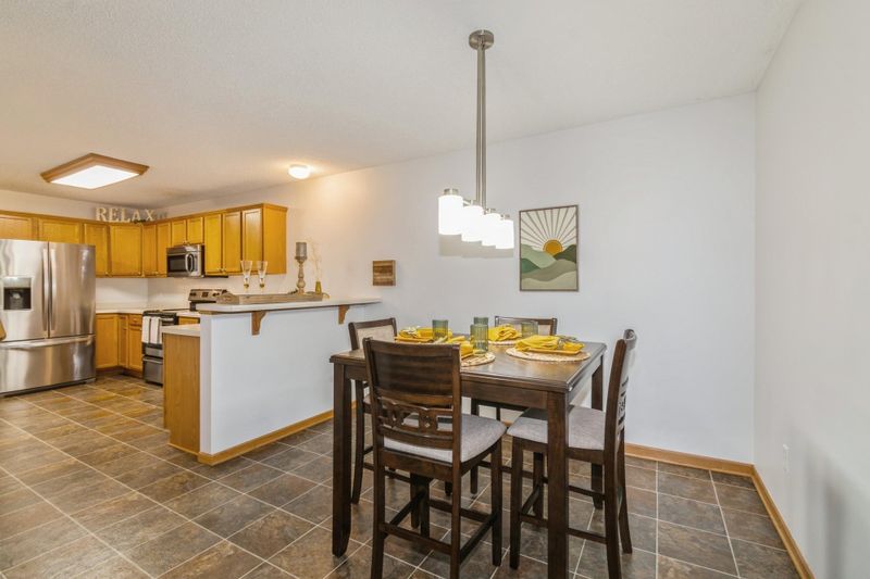 5280 207th St N, Forest Lake, MN 55025
