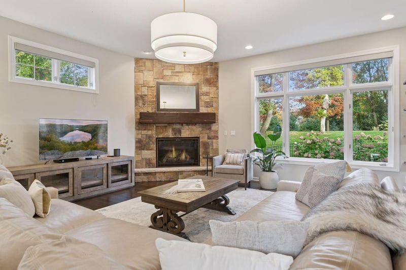 2 Red Forest Ln, North Oaks, MN 55127