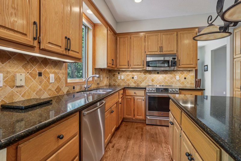14963 Camdon Hill, Eden Prairie, MN 55347