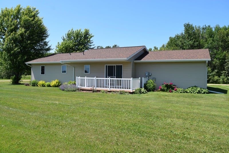 330 3rd St S, Middle River, MN 56737