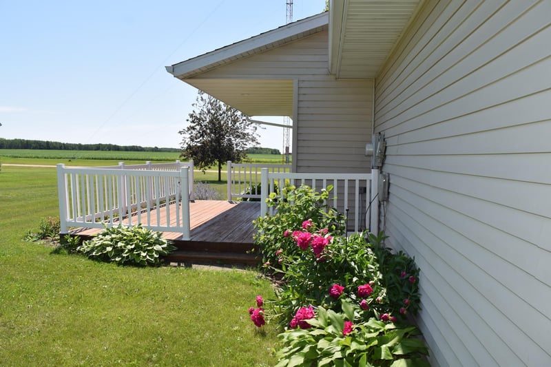 330 3rd St S, Middle River, MN 56737
