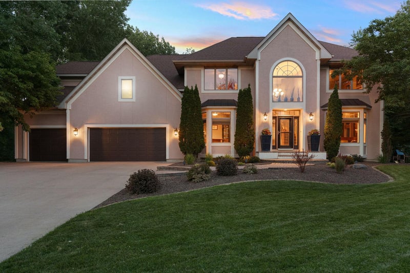 602 24th St NW, Austin, MN 55912