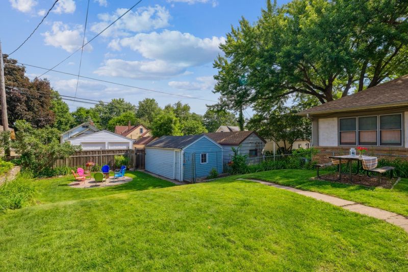 1215 Palace Ave, Saint Paul, MN 55105