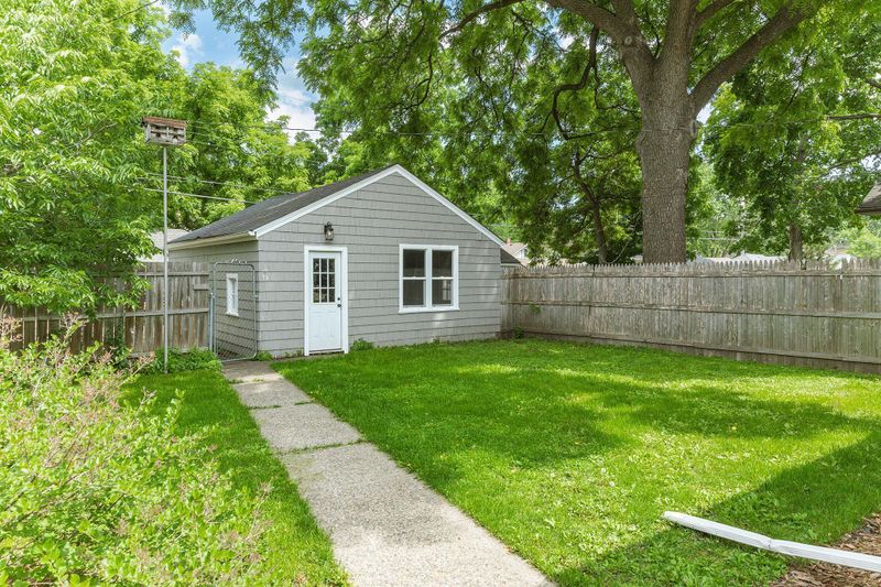 3615 33rd Ave S, Minneapolis, MN 55406