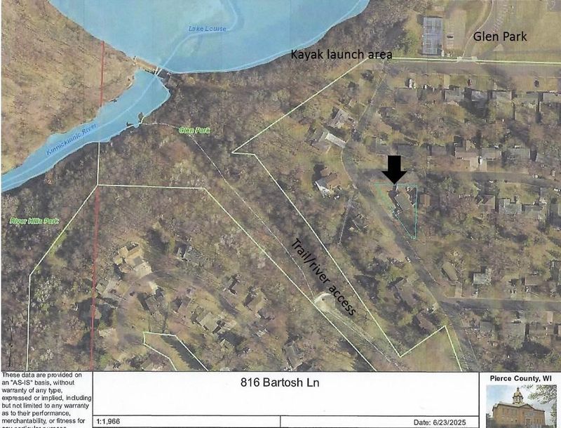 816 Bartosh Ln, River Falls, WI 54022