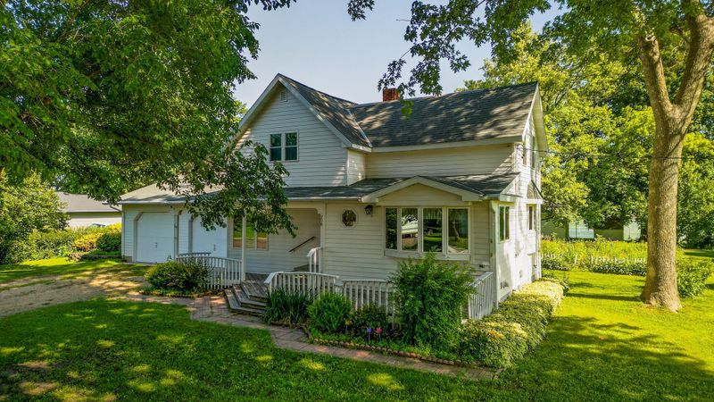 208 Lincoln St SW, Mapleton, MN 56065