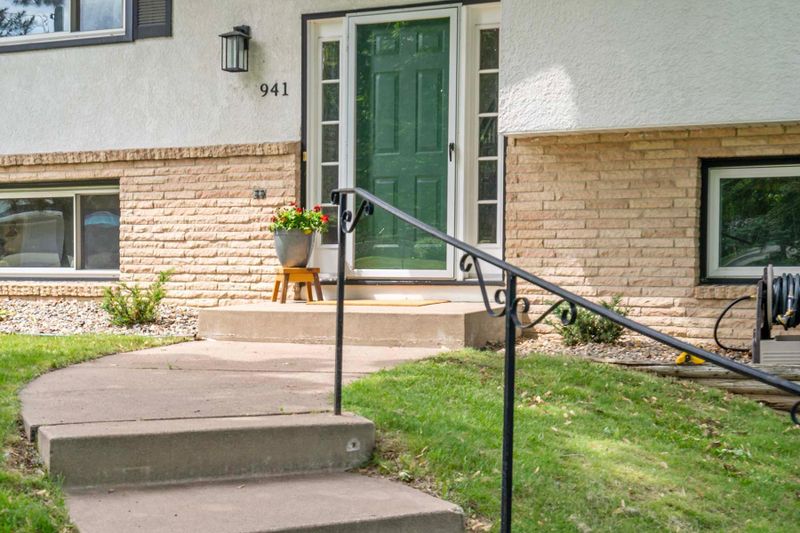 941 Cannon Ave, Shoreview, MN 55126