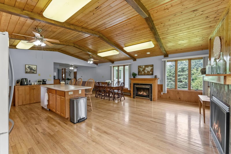 405 Robert St, Ostrander, MN 55961