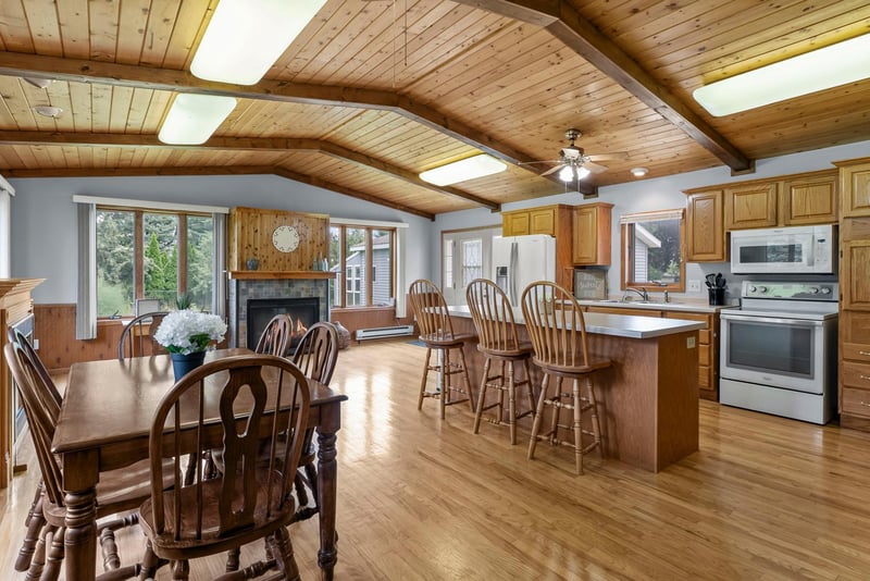405 Robert St, Ostrander, MN 55961