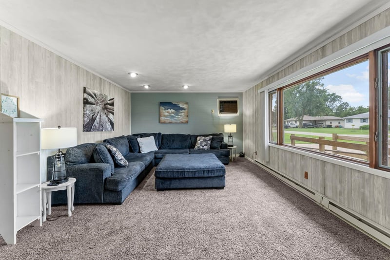 405 Robert St, Ostrander, MN 55961