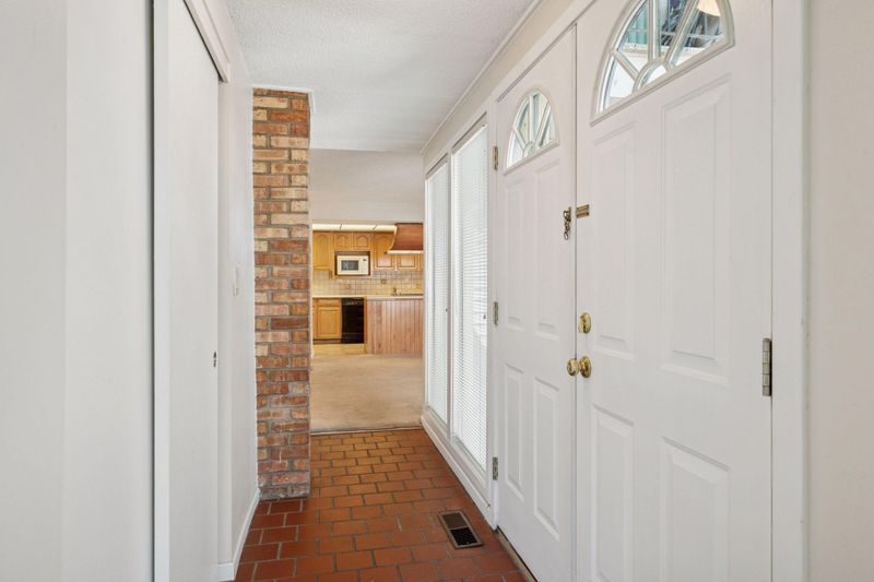 6308 Barrie Rd #1C, Edina, MN 55435