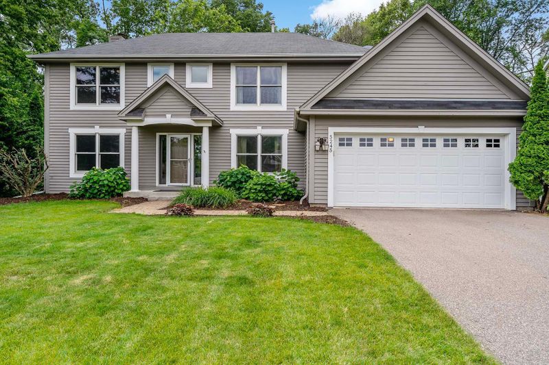 5245 Dufferin Dr, Savage, MN 55378