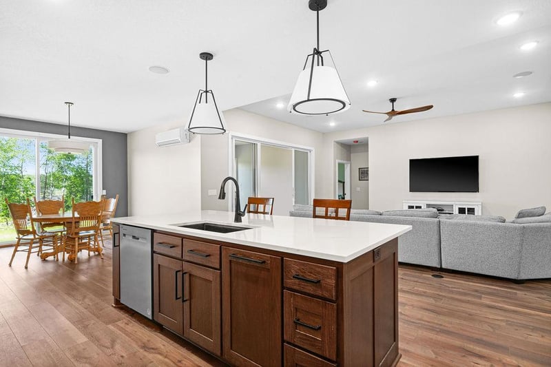 4335 Spring View Dr, Moose Lake, MN 55767