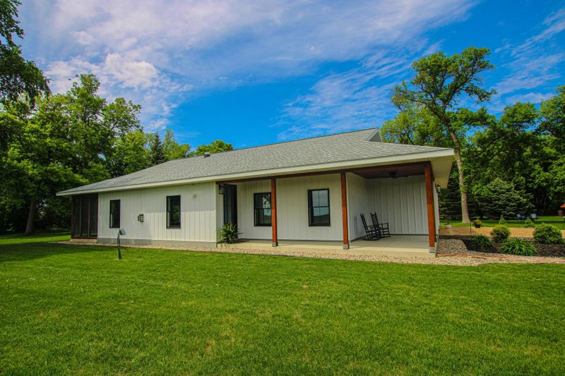 850 60th Ave SW, Danvers, MN 56231