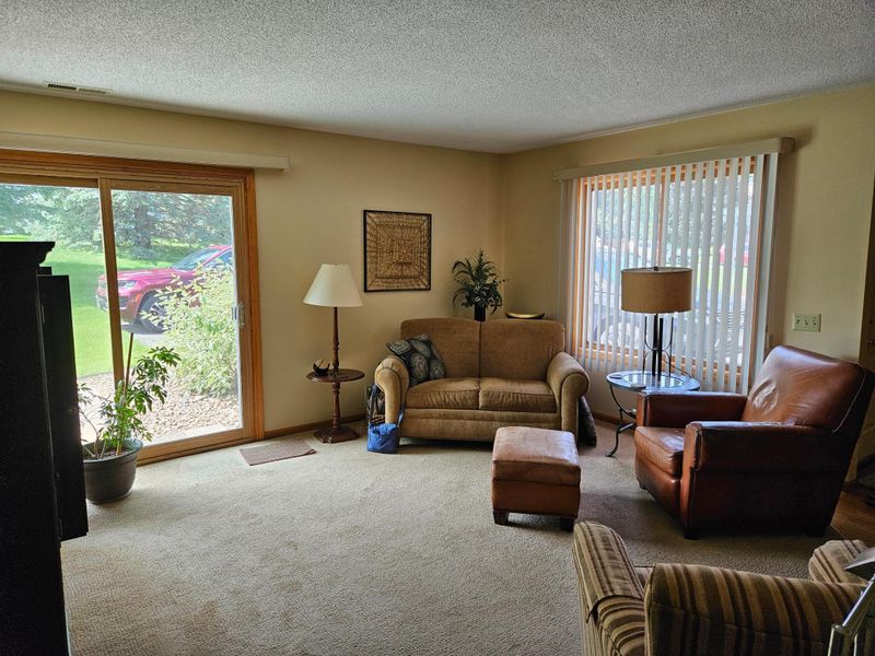 3816 Heather Dr, Eagan, MN 55122