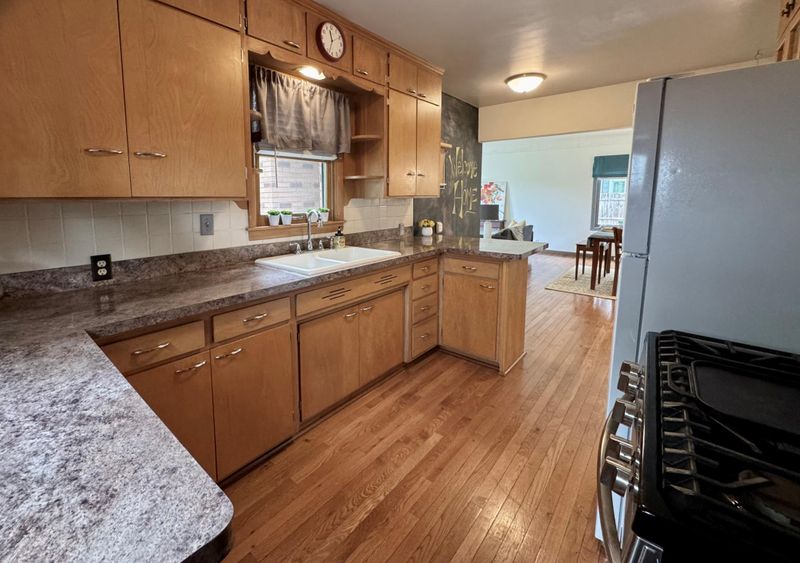 712 G St NE, Brainerd, MN 56401