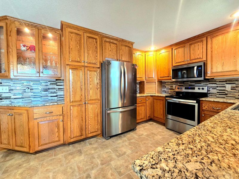 8047 Ingleside Ave S, Cottage Grove, MN 55016