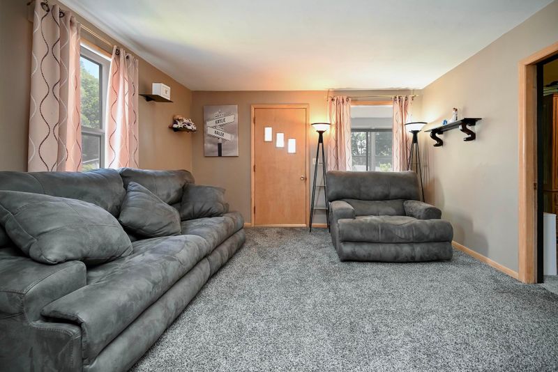 609 E Grove St, Rushford, MN 55971