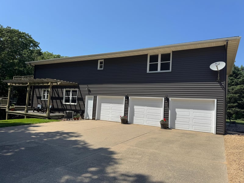 715 250th Ave, Fairmont, MN 56031