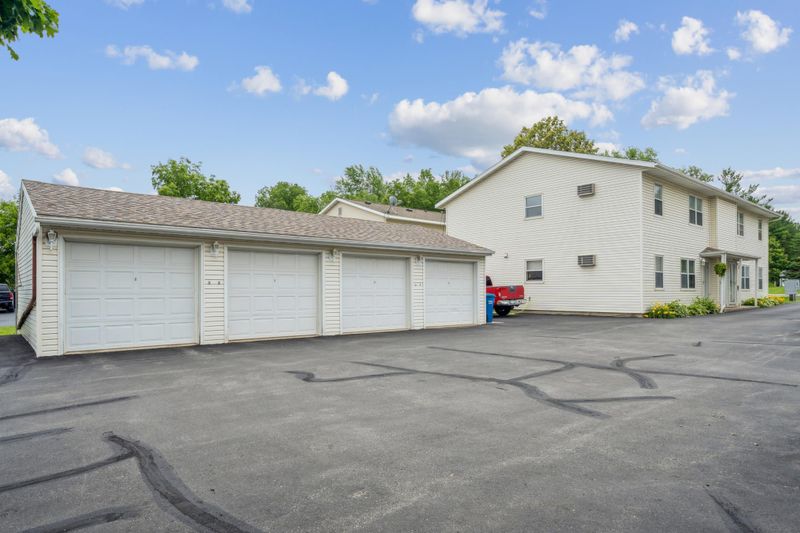 2227 3rd St SW, Rochester, MN 55902