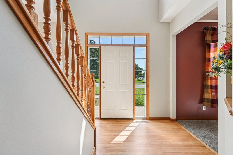 14916 Overlook Dr, Savage, MN 55378