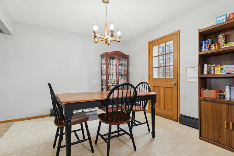620 8th St SW, Faribault, MN 55021