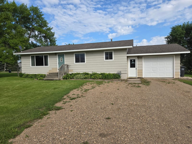 266 6th St, Hancock, MN 56244