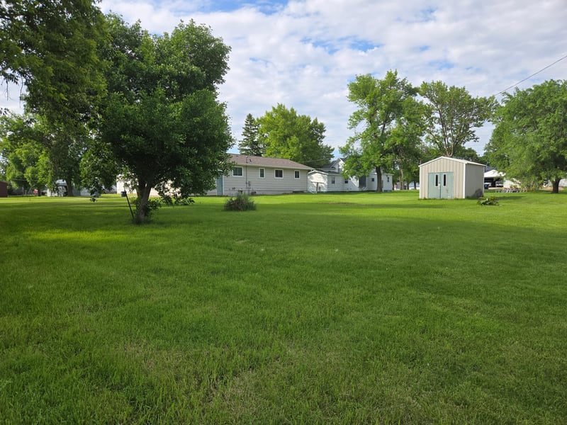 266 6th St, Hancock, MN 56244
