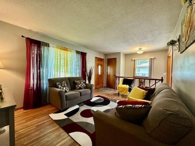 11610 Larch St NW, Coon Rapids, MN 55448
