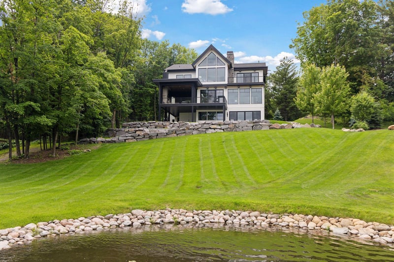 1300 Wildhurst Trl, Orono, MN 55364