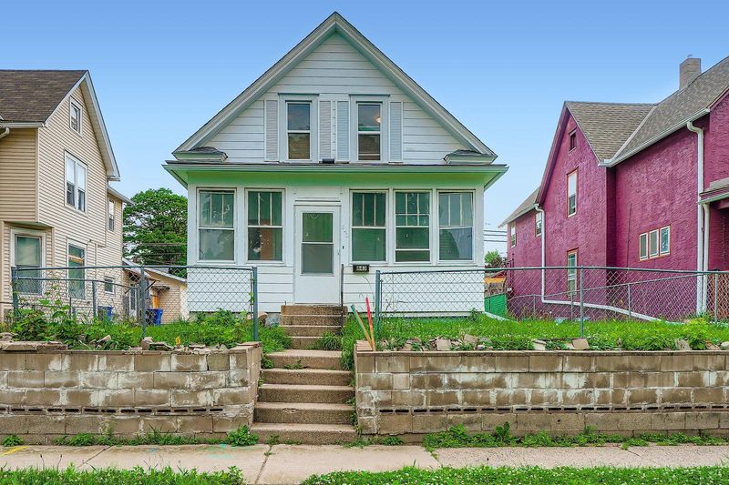 843 Jenks Ave, Saint Paul, MN 55106
